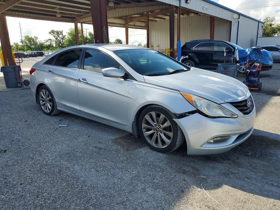 Photo 4 from auction – 2012 HYUNDAI SONATA with VIN 5NPEC4AB5CH477843