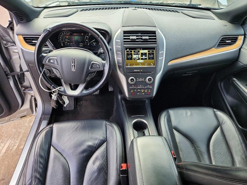 Фото 8 с аукциона – 2016 LINCOLN MKC с VIN 5LMCJ2D96GUJ04633