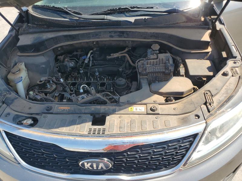 Photo 12 from auction – 2014 KIA SORENTO with VIN 5XYKT4A74EG520352