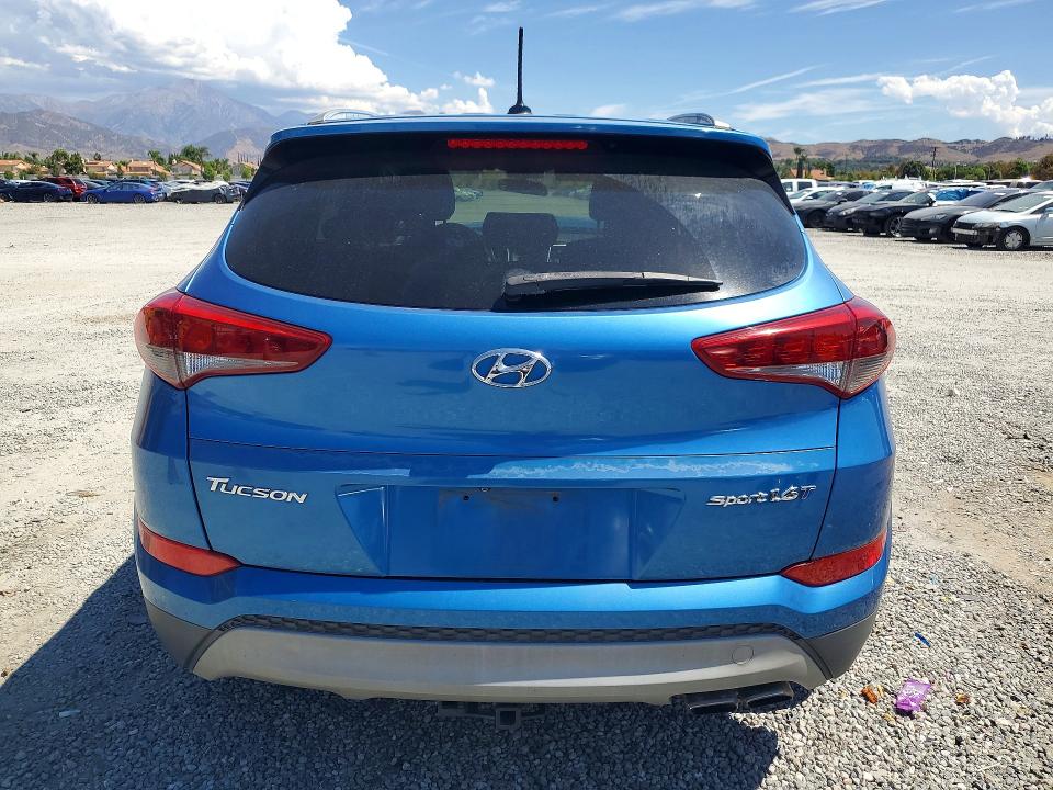 Снимка 6 от търг – 2017 HYUNDAI TUCSON с VIN KM8J33A27HU518393