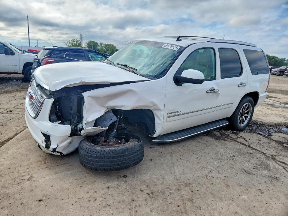 GMC YUKON 2014 with VIN 1GKS2EEF2ER178402 - Photo from auction