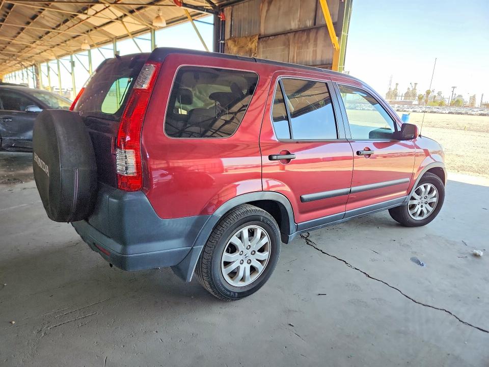 Photo 3 from auction – 2005 HONDA CR-V with VIN JHLRD78855C028173