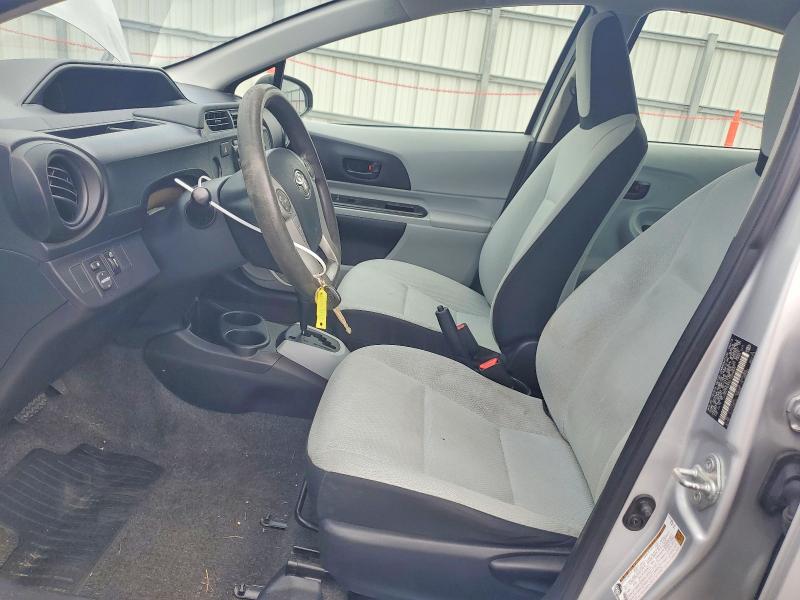 Photo 7 from auction – 2013 TOYOTA PRIUS C with VIN JTDKDTB34D1048865