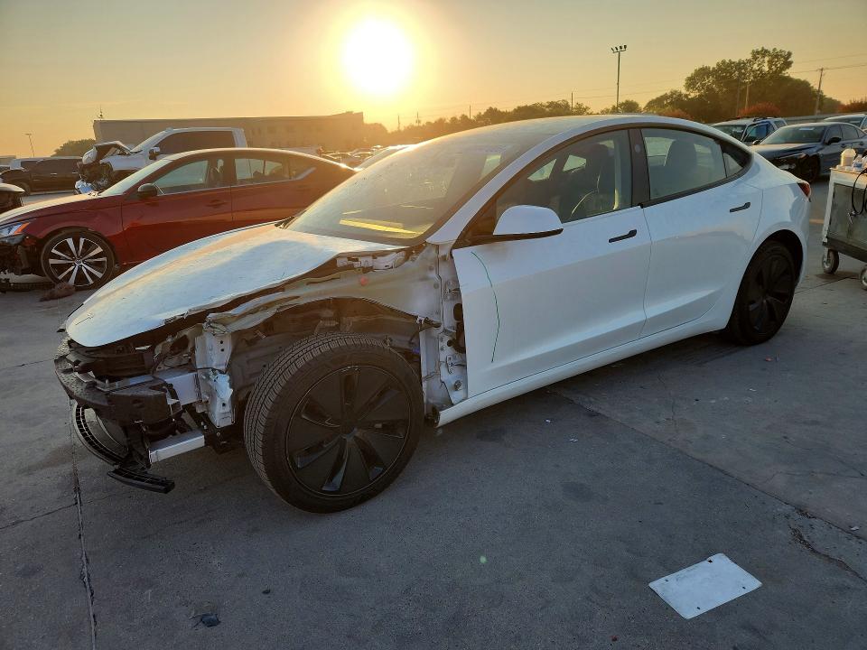 TESLA MODEL 3 2025 с VIN 5YJ3E1EA5SF982957 - Снимка от търг