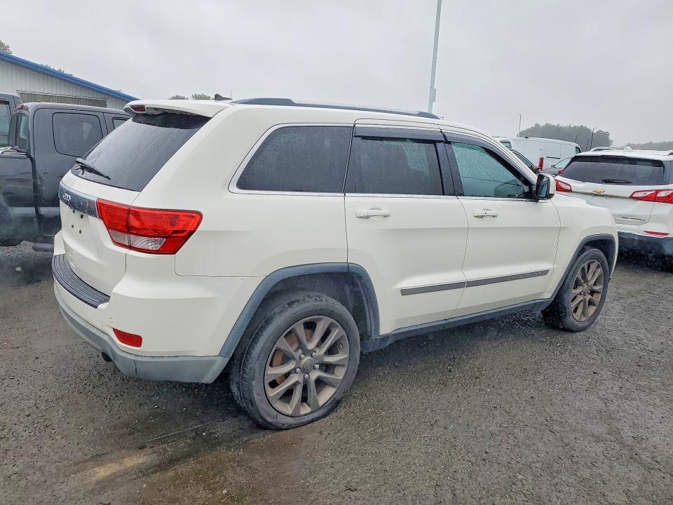 Photo 3 from auction – 2012 JEEP GRAND CHEROKEE with VIN 1C4RJFAG1CC267511