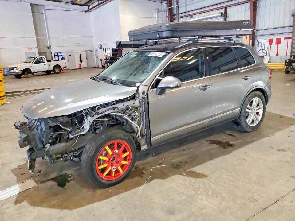 2011 VOLKSWAGEN TOUAREG - Търг №68257926