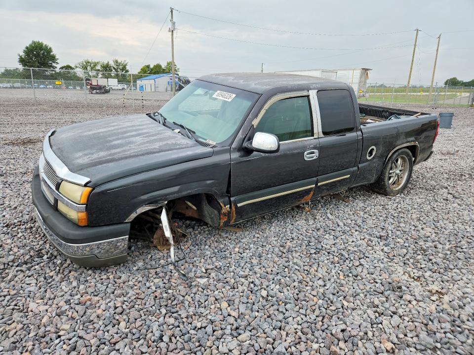 2004 CHEVROLET SILVERADO - Търг №68946326