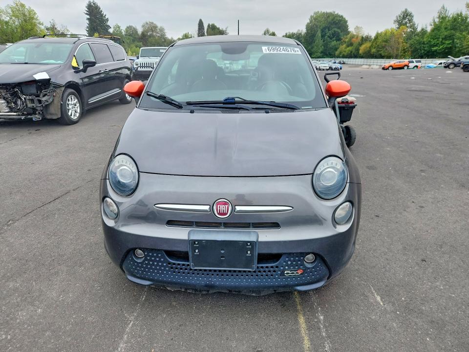 Photo 5 from auction – 2014 FIAT 500 with VIN 3C3CFFGE6ET225425
