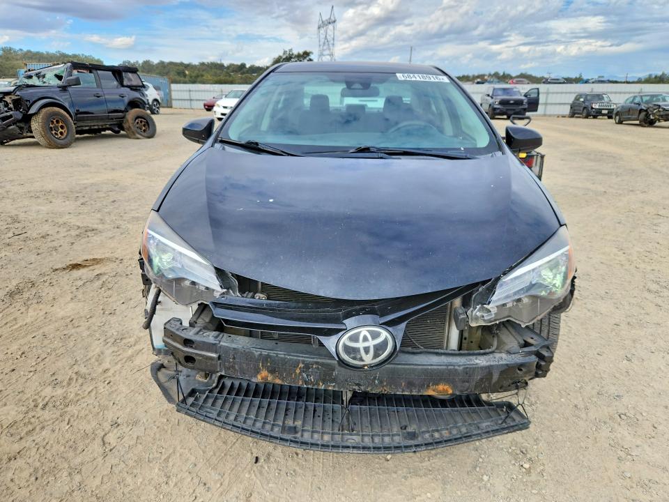 Zdjęcie 5 z aukcji – 2018 TOYOTA COROLLA z VIN 5YFBURHE5JP814640