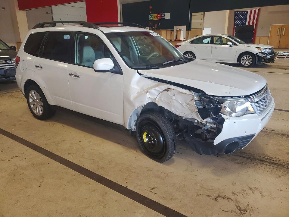 Снимка 4 от търг – 2013 SUBARU FORESTER с VIN JF2SHACC9DH427103