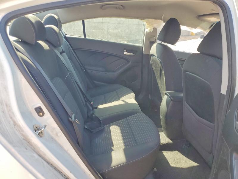 Photo 10 from auction – 2018 KIA FORTE with VIN 3KPFL4A79JE193956