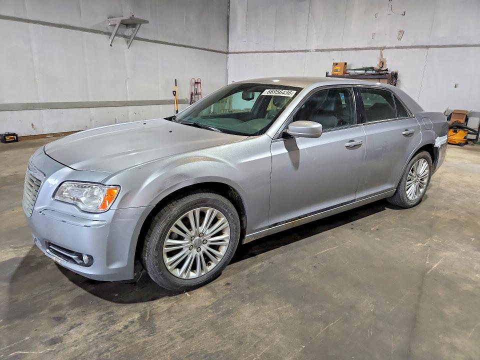 CHRYSLER 300 2014 with VIN 2C3CCARG2EH384929 - Photo from auction