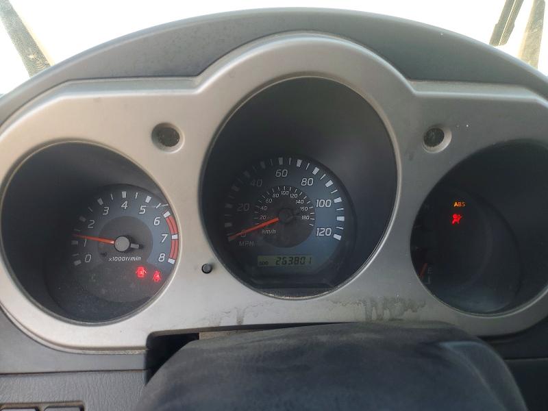 Photo 9 from auction – 2002 NISSAN FRONTIER with VIN 1N6ED29Y12C359483