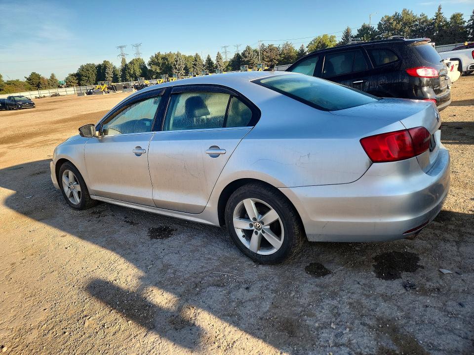 Снимка 2 от търг – 2013 VOLKSWAGEN JETTA с VIN 3VWLL7AJ5DM394437