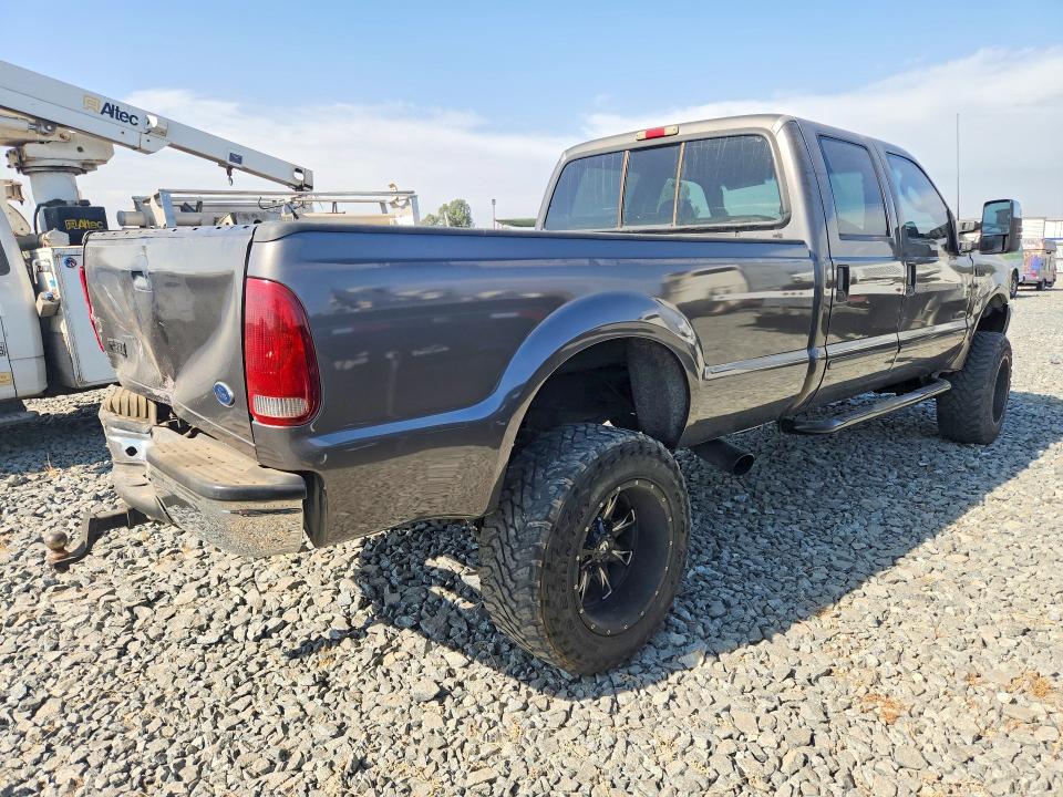 Photo 3 from auction – 2003 FORD F350 with VIN 1FTSW31P73ED78103