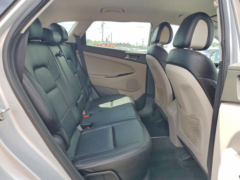 Снимка 11 от търг – 2017 HYUNDAI TUCSON с VIN KM8J23A45HU378087