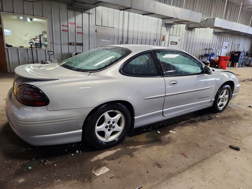 Photo 3 from auction – 2000 PONTIAC GRAND PRIX with VIN 1G2WP12K3YF249772