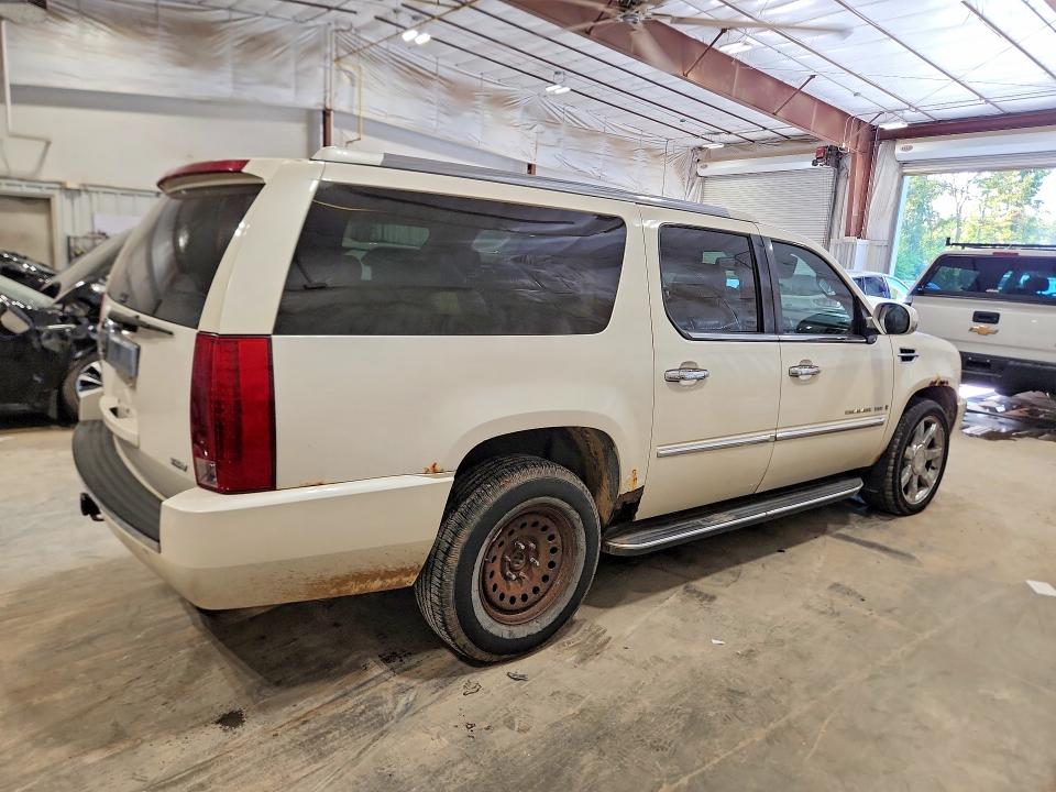 Photo 3 from auction – 2007 CADILLAC ESCALADE with VIN 1GYFK66837R307795