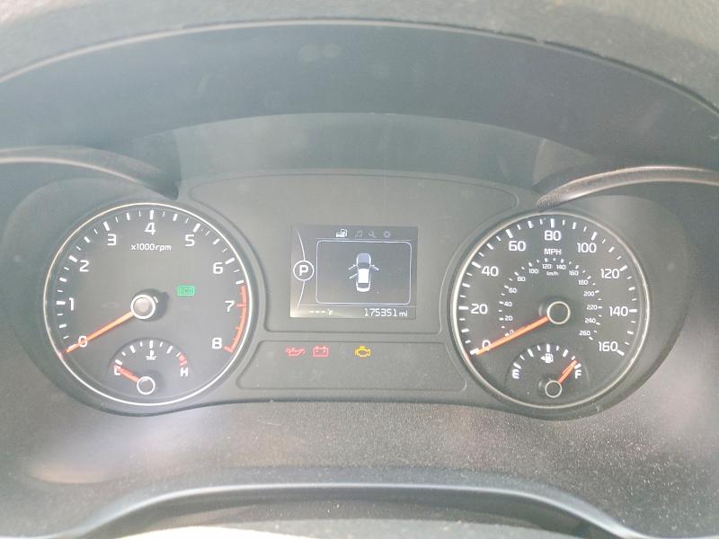 Photo 9 from auction – 2018 KIA OPTIMA with VIN 5XXGT4L35JG254547