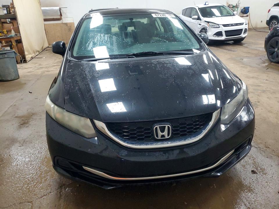 Photo 5 from auction – 2013 HONDA CIVIC with VIN 19XFB2F57DE026501