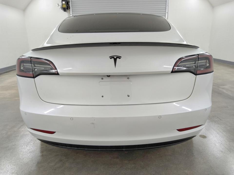 Foto 6 de la subasta – 2018 TESLA MODEL 3 con VIN 5YJ3E1EA6JF169755