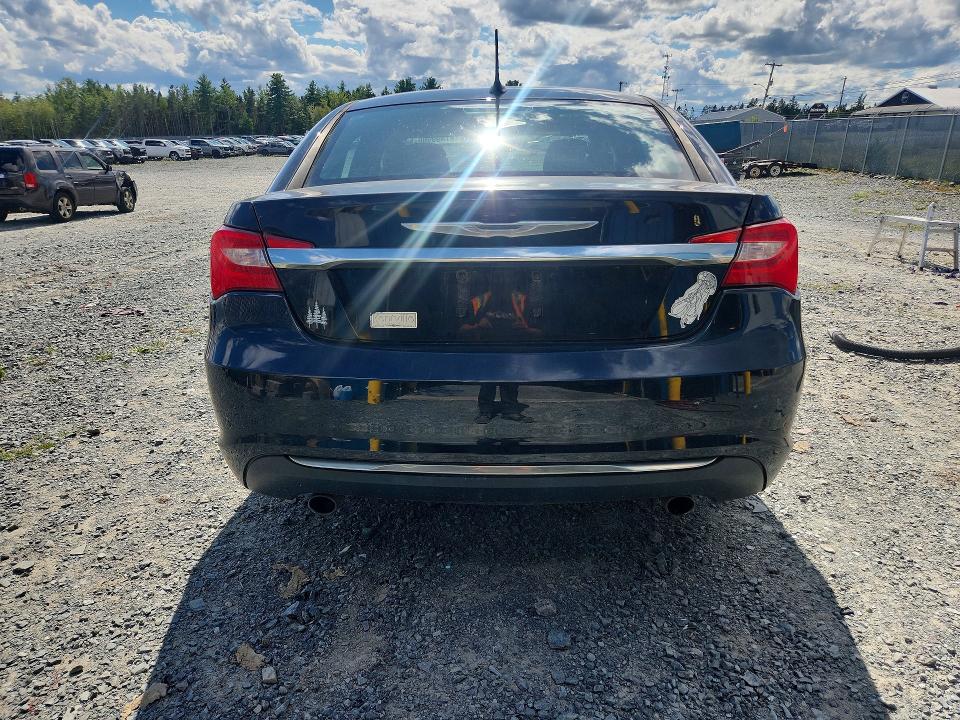 Photo 6 from auction – 2013 CHRYSLER 200 with VIN 1C3CCBCG8DN667369