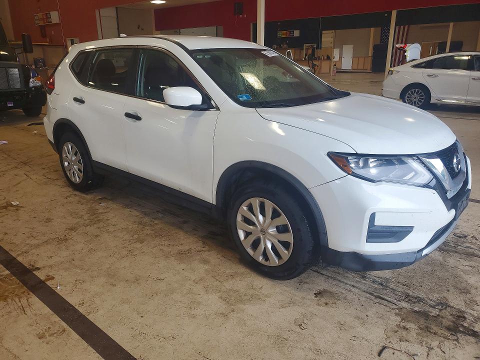 Foto 4 de la subasta – 2017 NISSAN ROGUE con VIN KNMAT2MV8HP522164