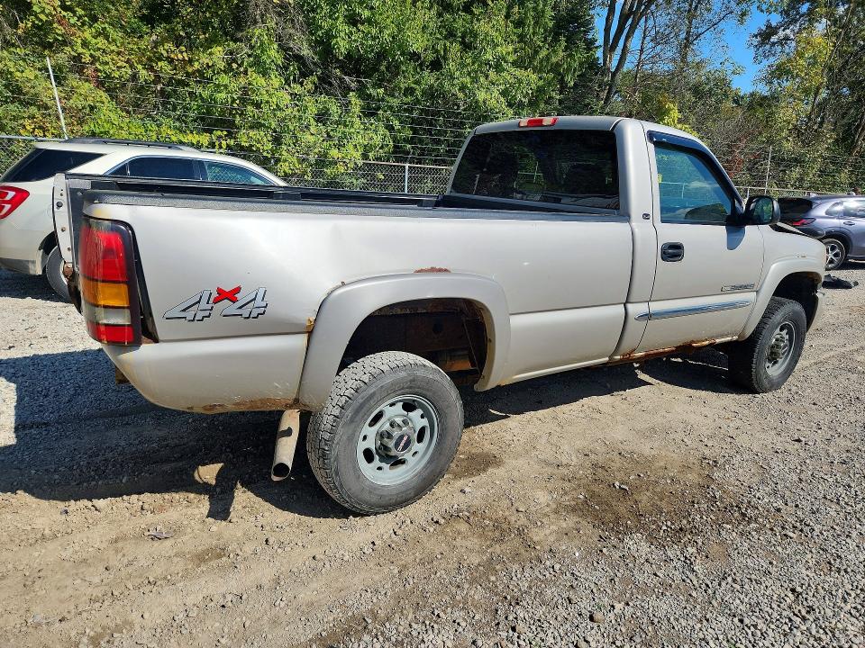 Фото 3 с аукциона – 2006 GMC SIERRA с VIN 1GTHK24U06E211197