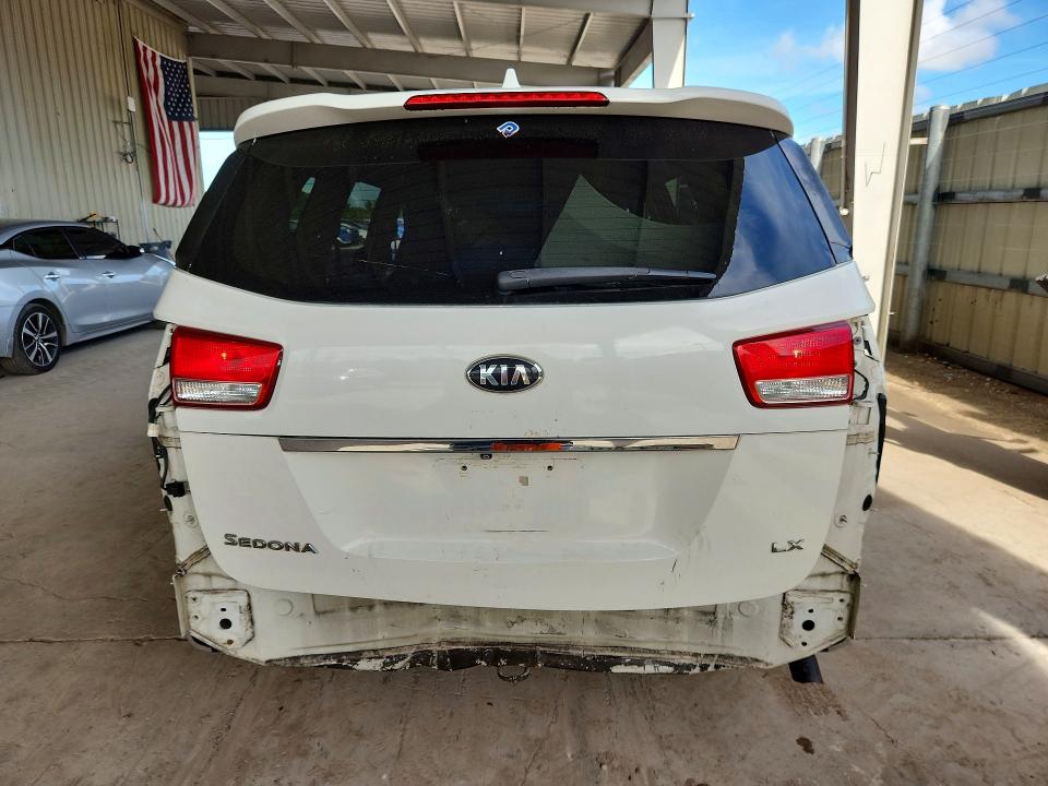 Фото 6 с аукциона – 2015 KIA SEDONA с VIN KNDMB5C18F6061907