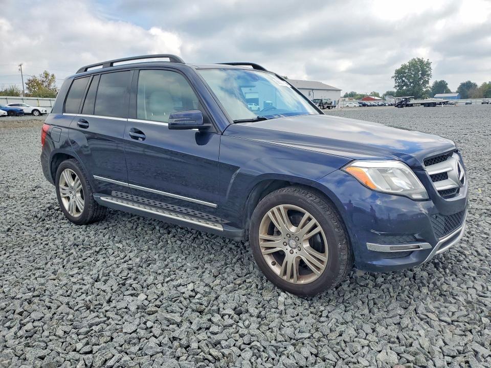 Photo 4 from auction – 2015 MERCEDES-BENZ GLK with VIN WDCGG0EB9FG372368