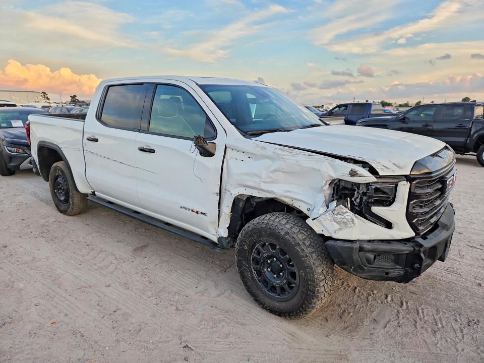 Снимка 4 от търг – 2023 GMC SIERRA с VIN 3GTUUFEL3PG345105