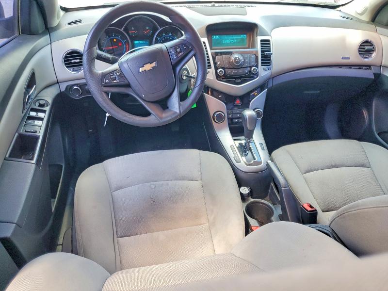 Photo 8 from auction – 2015 CHEVROLET CRUZE with VIN 1G1PC5SB3F7118652