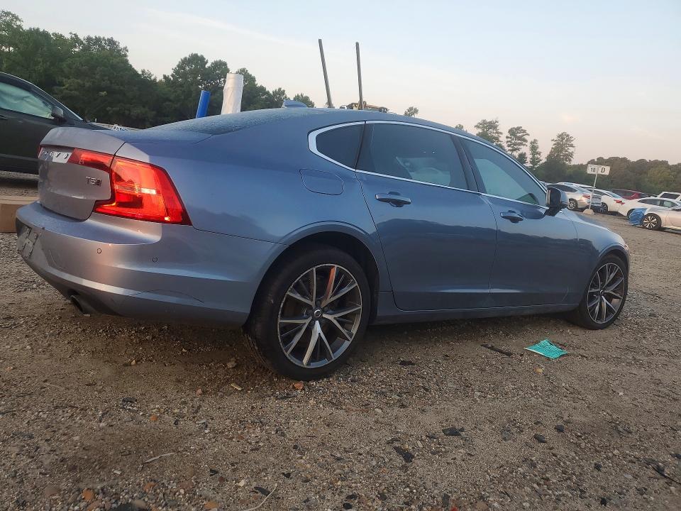 Photo 3 from auction – 2018 VOLVO S90 with VIN LVY982MK1JP038345