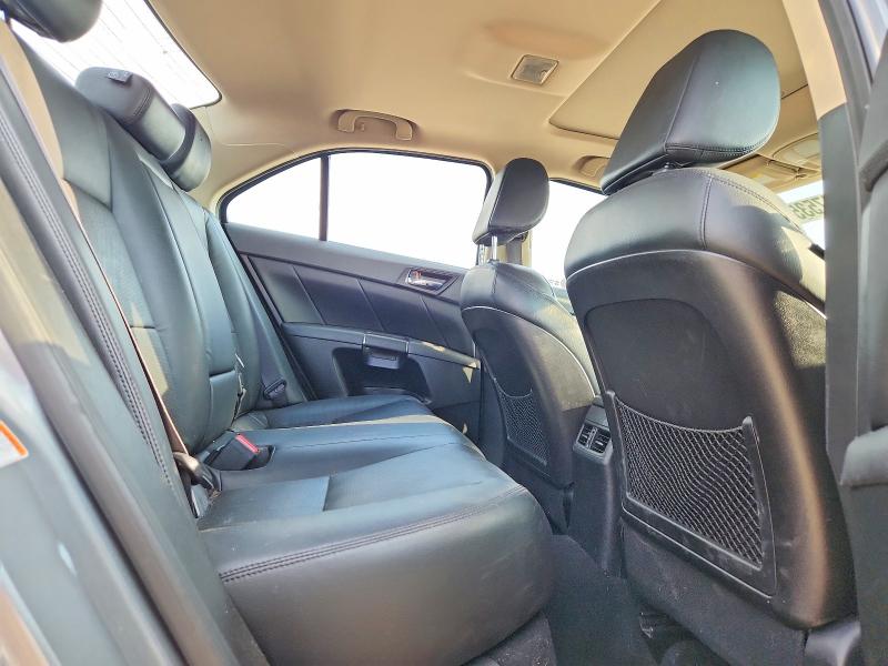 Photo 10 from auction – 2010 SUZUKI KIZASHI with VIN JS2RE9A78A6100599