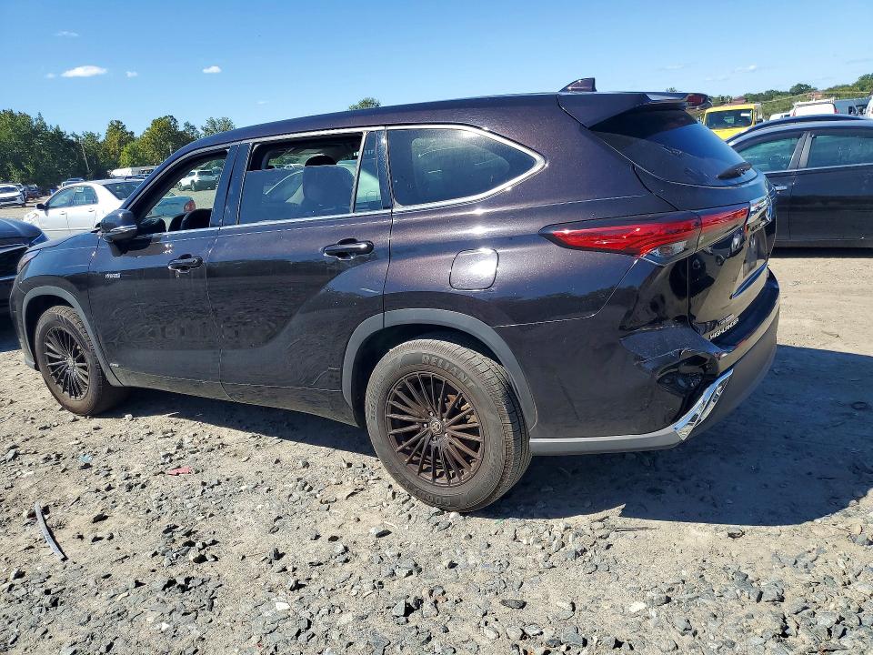 Zdjęcie 2 z aukcji – 2021 TOYOTA HIGHLANDER z VIN 5TDCZRAH0MS032588