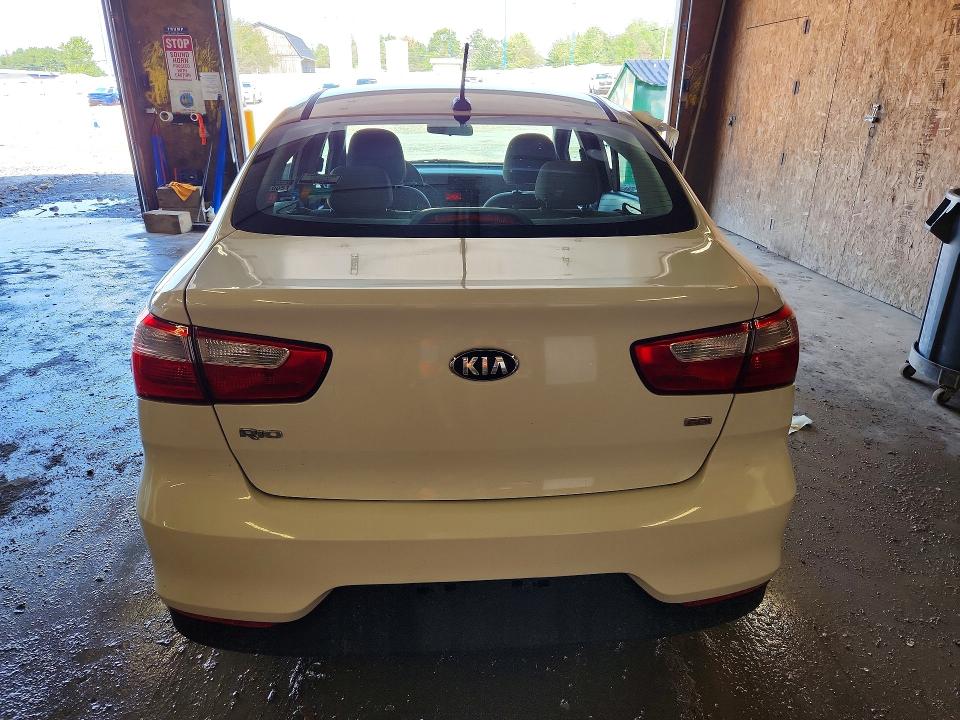 Photo 6 from auction – 2016 KIA RIO with VIN KNADM4A30G6540765