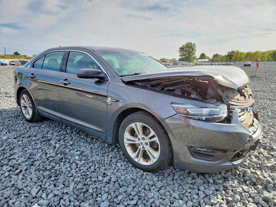 Foto 4 de la subasta – 2015 FORD TAURUS con VIN 1FAHP2E82FG195999