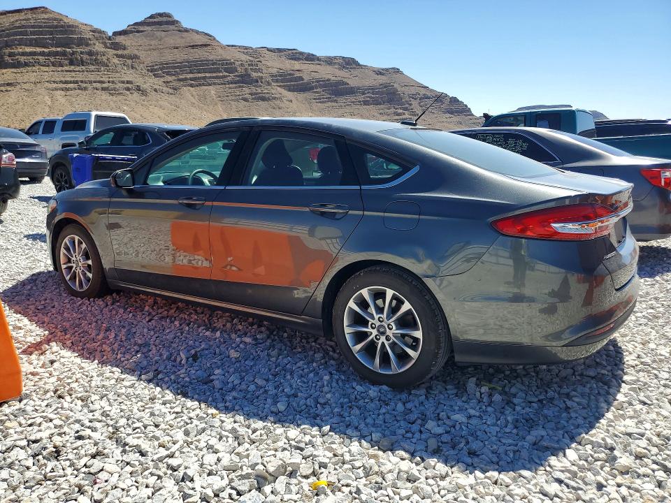 Снимка 2 от търг – 2017 FORD FUSION с VIN 3FA6P0H76HR237603