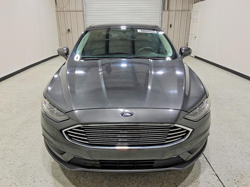 Foto 5 de la subasta – 2017 FORD FUSION con VIN 3FA6P0LU7HR358606