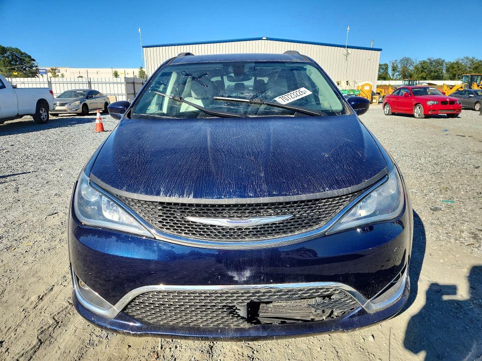 Фото 5 с аукциона – 2018 CHRYSLER PACIFICA с VIN 2C4RC1BG8JR178096