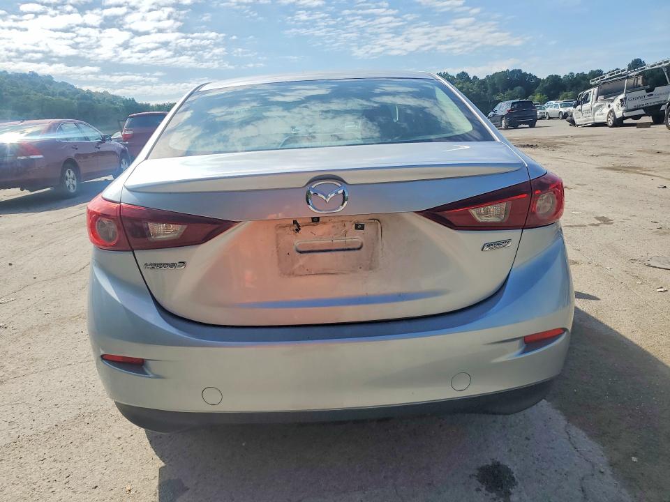 Photo 6 from auction – 2018 MAZDA 3 with VIN 3MZBN1V30JM199551