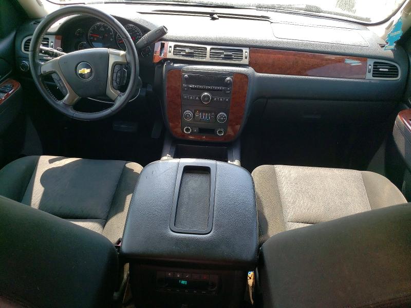 Photo 8 from auction – 2011 CHEVROLET TAHOE with VIN 1GNSCAE02BR199556