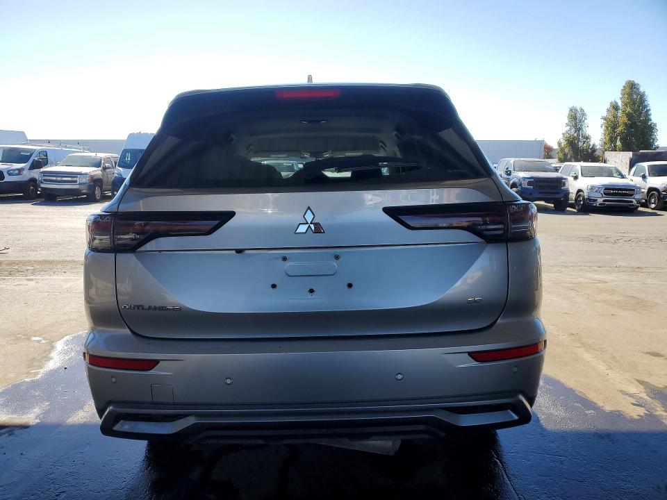 Photo 6 from auction – 2025 MITSUBISHI OUTLANDER with VIN JA4J4VA85SZ04458
