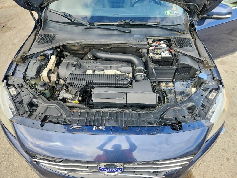 Фото 11 с аукциона – 2015 VOLVO V60 с VIN YV1612SK8F1219044
