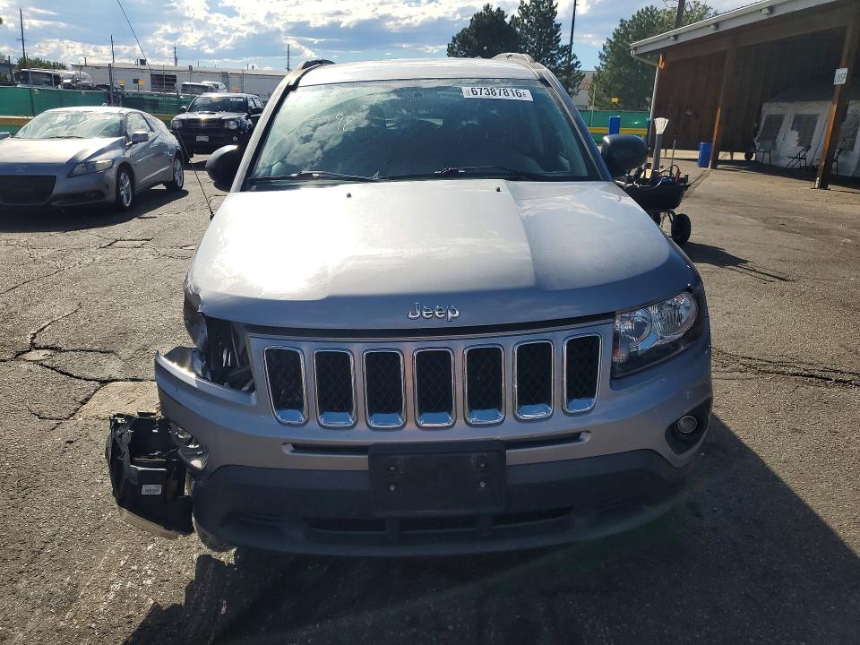 Photo 5 from auction – 2016 JEEP COMPASS with VIN 1C4NJDBBXGD556800