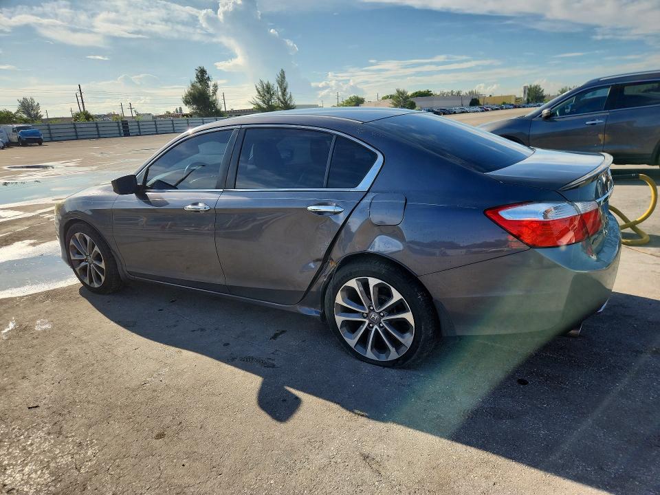 Photo 2 from auction – 2013 HONDA ACCORD with VIN 1HGCR2F50DA174797