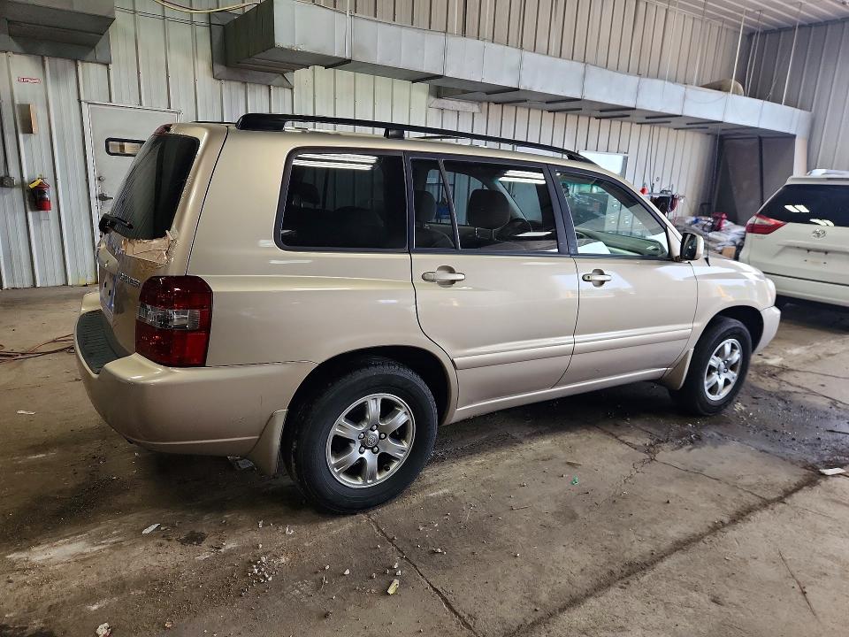 Photo 3 from auction – 2005 TOYOTA HIGHLANDER with VIN JTEEP21A350107826