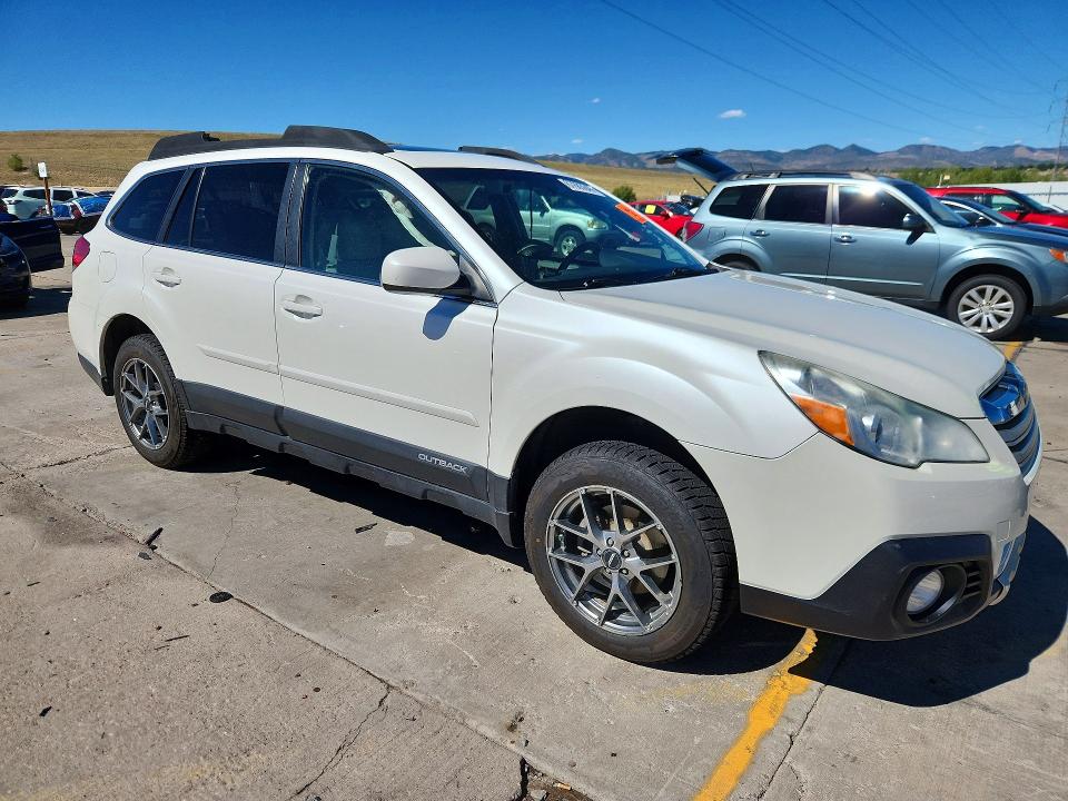 Photo 4 from auction – 2013 SUBARU OUTBACK with VIN 4S4BRCPC6D3230786