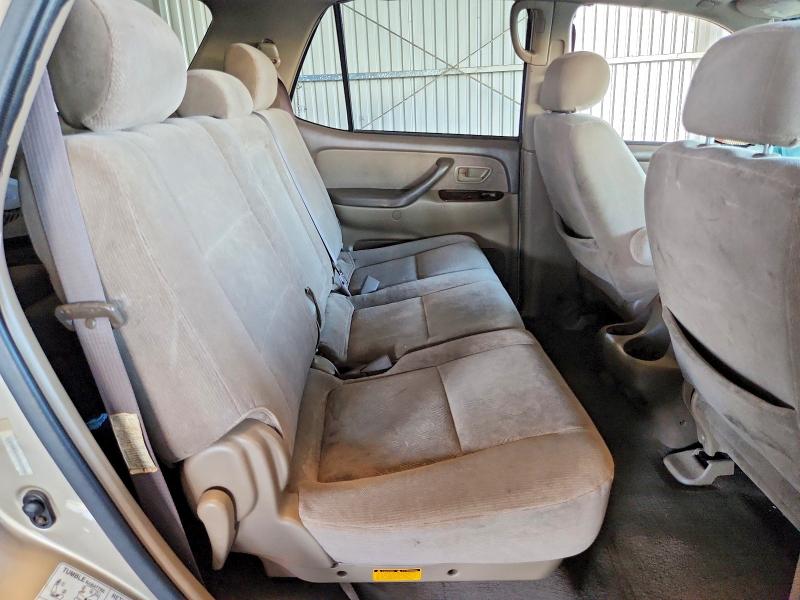 Фото 11 с аукциона – 2003 TOYOTA SEQUOIA с VIN 5TDBT44A23S175782