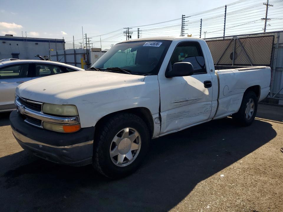 CHEVROLET SILVERADO 2001 with VIN 1GCEC14W71Z195724 - Photo from auction